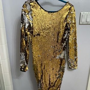Open back gold and silver sequence dress size M.